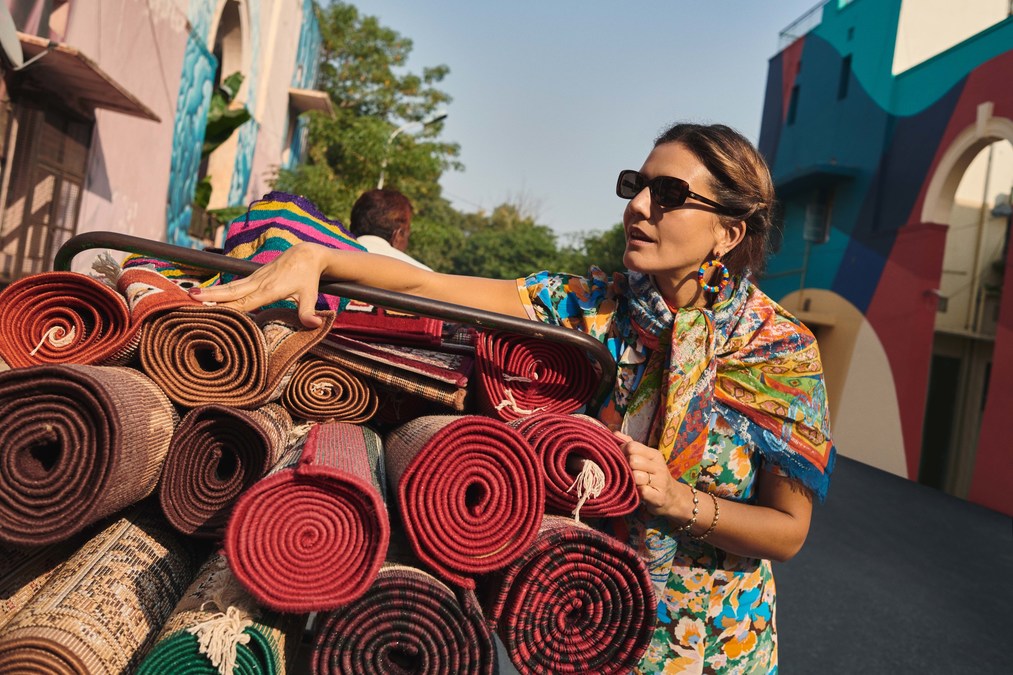 The Luxury Collection And Margherita Maccapani Missoni Collaborate On A  Limited-Edition Scarf Capturing The Beauty, Color And Textiles Of India