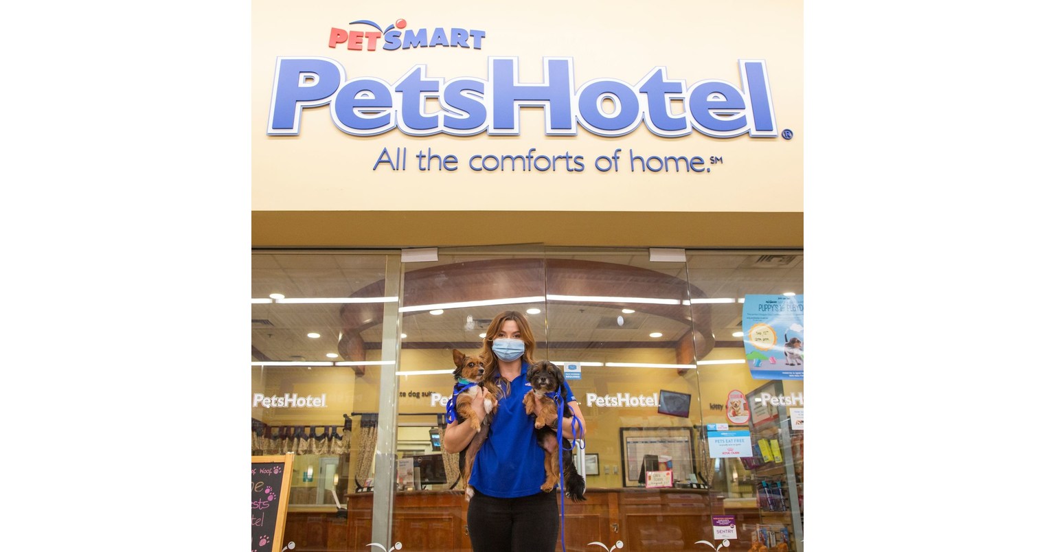 Arizona Humane Society & PetSmart Announce Partnership To Help Pet