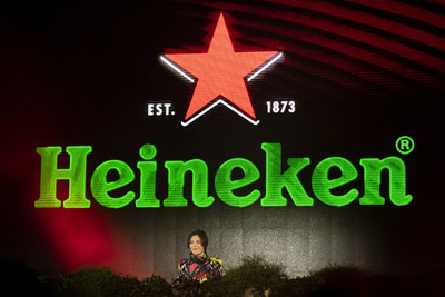 DJ, producer and singer Nina Kraviz performed at the Heineken® Greener Bar in Milan on Friday night to celebrate the start of the weekend?s racing action at the Formula 1 Heineken Gran Premio d?Italia 2021