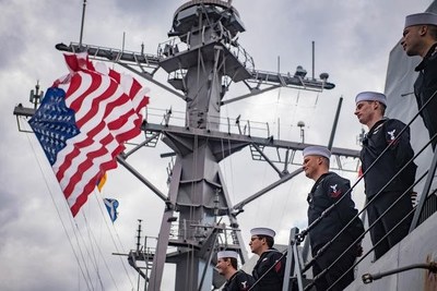 US Navy Veterans Lung Cancer Advocate Appeals to The Family of a Navy Veteran Who Has Lung Cancer and Who Prior to 1982 Had Navy Asbestos Exposure to Call Attorney Erik Karst of Karst von Oiste -- Compensation Might be $100,000+