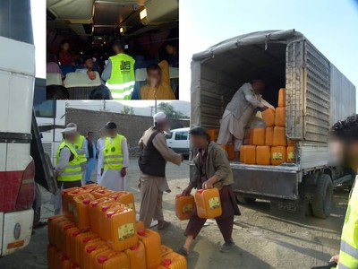 Baitulmaal field workers load displaced Afghans on busses and deliver emergency food assistance.