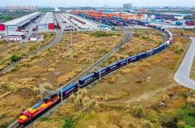 A China-Europe (Chengdu) Railway Express freight train departs Chengdu International Railway Port for Europe. (PRNewsfoto/Qingbaijiang District Government of Chengdu)