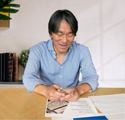 The Wearsafe platform enables my family to instantly communicate, so I can send the right type of assistance. It is an honor to be the Wearsafe Brand Ambassador in Japan," adds Hideki Matsui.