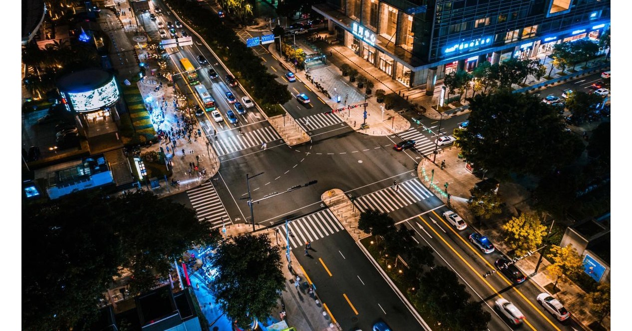 Shenzhen Festival Avenue Leads a New Way for District-building Projects