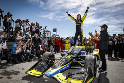 Honda clinched it's 10th NTT INDYCAR SERIES Manufacturers' Championship, and fourth in succession, today with a 1-2-3-4 sweep of the top finishing positions at the Firestone Grand Prix of Monterey, California.