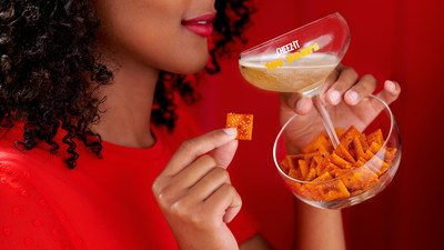 SIP, SIP HOORAY! CHEEZ-IT® AND WINE TAKES AN EXTRA TOASTY TWIST WITH A SPARKLING NEW PAIRING