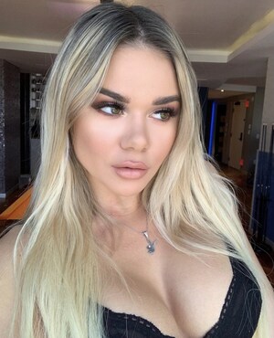 Tahlia Paris,  2017 Playboy Cybergirl of the Year, and Over Twenty New Creators Join Clubhouse Media Group's Newly Formed Digital Creator Platform HoneyDrip.com