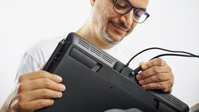 Connect and play: Linking Wacom Cintiq Pro 16 to your Mac or Windows PC is effortless. All you need to do is connect the USB-C* and HDMI™ cables – whether at your desk or on your lap. And you can rest easy knowing that all the cables are designed sustainably, containing absolutely no PVC**.