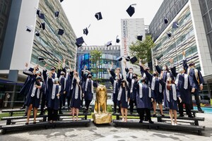 Stamford American International School's Class of 2021 celebrates 100% passing rate