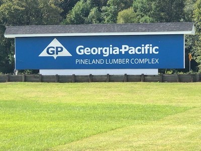 Georgia-Pacific announced that it is modernizing one of its premier sawmills in Pineland, Texas. The Pineland Lumber Complex will undergo $120 million in additions and improvements.