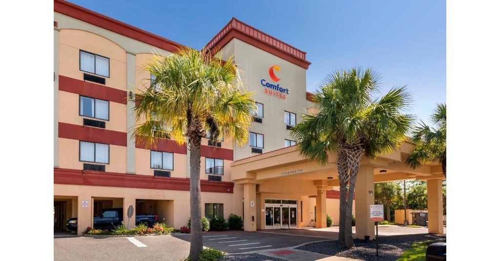 dsh-hotel-advisors-arranges-sale-of-64-room-comfort-suites-in-west