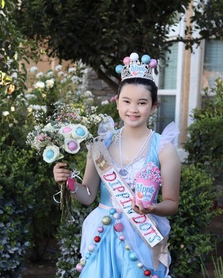 Tween Instagram Influencer deann_victoria shows off her Dippin' Dots-inspired Halloween costume to promote the brand's Halloween Costume Contest, which kicks off Oct. 1, 2021.