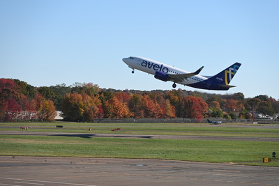 Avelo Airlines East Coast flight departing Tweed-New Haven Airport (HVN), Avelo's new East Coast Base in Southern Connecticut.  The low-fare airline, which launched six months ago in Los Angeles, now flies to 13 destinations across the U.S. (PRNewsfoto/Avelo Airlines)