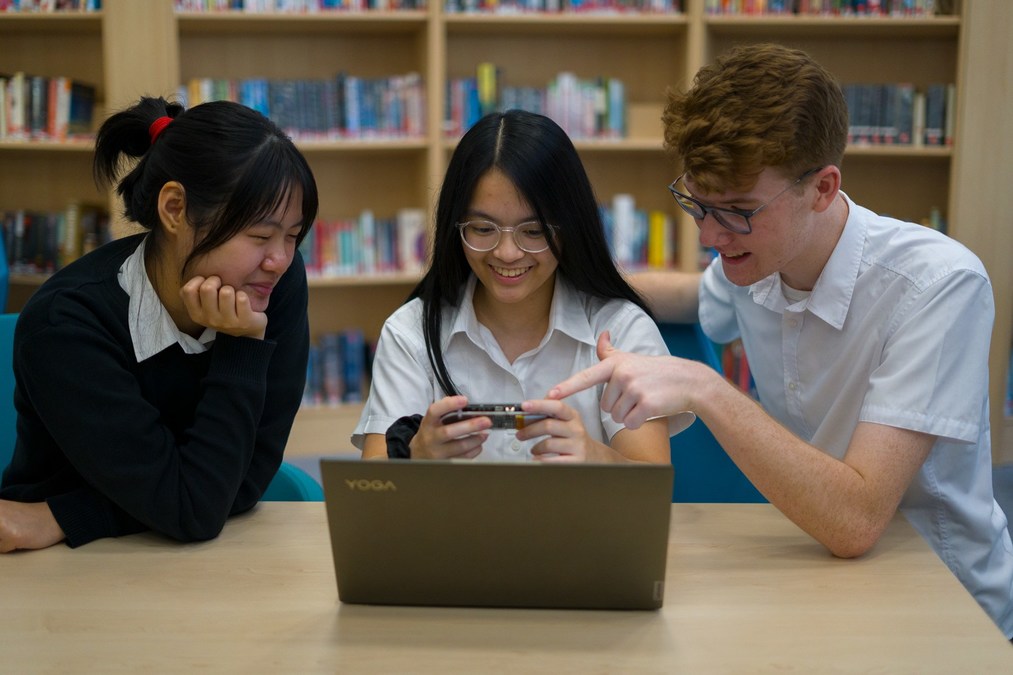 8BitCADE Teaching Over 1,000 Students and Adults STEM Through Building Their Own Gaming Console! - Vimarsana News