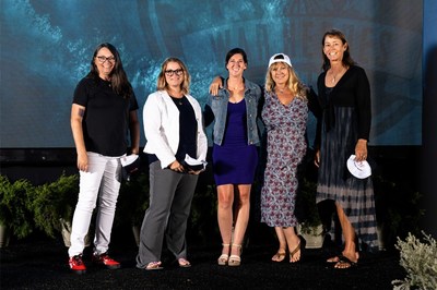 Veterans Samantha Simonds, Robin Baker and Mea Peterson are joined by Surly Mermaid Owner Ali Palmer Johnson (far right) and Captain Traci Decker.