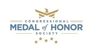 国会荣誉勋章协会宣布授予荣誉勋章获得者小拉尔夫·帕克特。