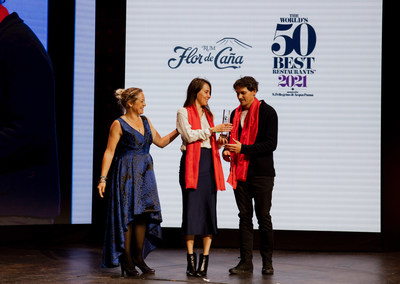 Boragó wins the Flor de Caña Worlds Most Sustainable Restaurant Award.