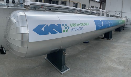 With its energy storage capacity of over 260kg hydrogen (~9MWh of energy), GKN’s HY2MEGA is the largest metal hydride storage on the market and ideally suited for energy supply applications where safety and compactness are crucial.