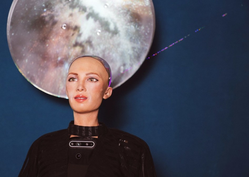 Sophia the Robot joins Borderless Capital through the Sotheby's artwork Auction, won for $5M HKD - Vimarsana News