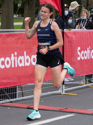 Leslie Sexton, winner of the Athletics Canada 10K Championship Race (CNW Group/Scotiabank)