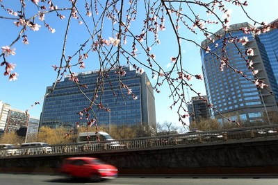 Foto: paisagem perto da área da rua financeira do distrito de Xicheng em Pequim, onde muitos bancos comerciais estão sediados. (Xinhua) (PRNewsfoto/Xinhua Silk Road)