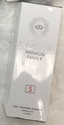 Royal Premium Family #5, Prosthesis Biomaterial with Lidocaine. Box of 2 units of 1.1 mL (CNW Group/Health Canada)