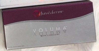 Juvéderm Voluma with Lidocaine. Boîte de deux unités de 1 ml de gel injectable (Groupe CNW/Santé Canada)