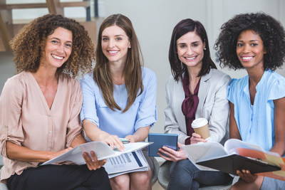 During this year’s National Women’s Small Business Month, SCORE, mentors to America’s small businesses, is spotlighting resources to support women entrepreneurs. SCORE is also offering volunteer opportunities for experienced female business owners to share industry knowledge and insight.