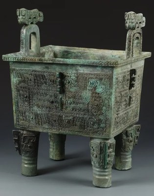 Square ding vessel with tiger designs on handles, Shang Dynasty (c. 16th century - 11th century BC), from the permanent collection of the Jiangxi Museum. [Photo/Official WeChat account of the Panlongcheng Site Museum]