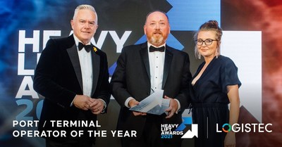 Huw Edwards, BBC News presenter and host of The Heavy Lift Awards, Rodney Corrigan, President for Logistec Stevedoring Inc. and Annie Roberts, DVV Divisional Manager (CNW Group/Logistec Corporation - Communications)