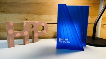 SnapCab wins Interior Design HiP award and Best of NeoCon Gold award (CNW Group/SnapCab)