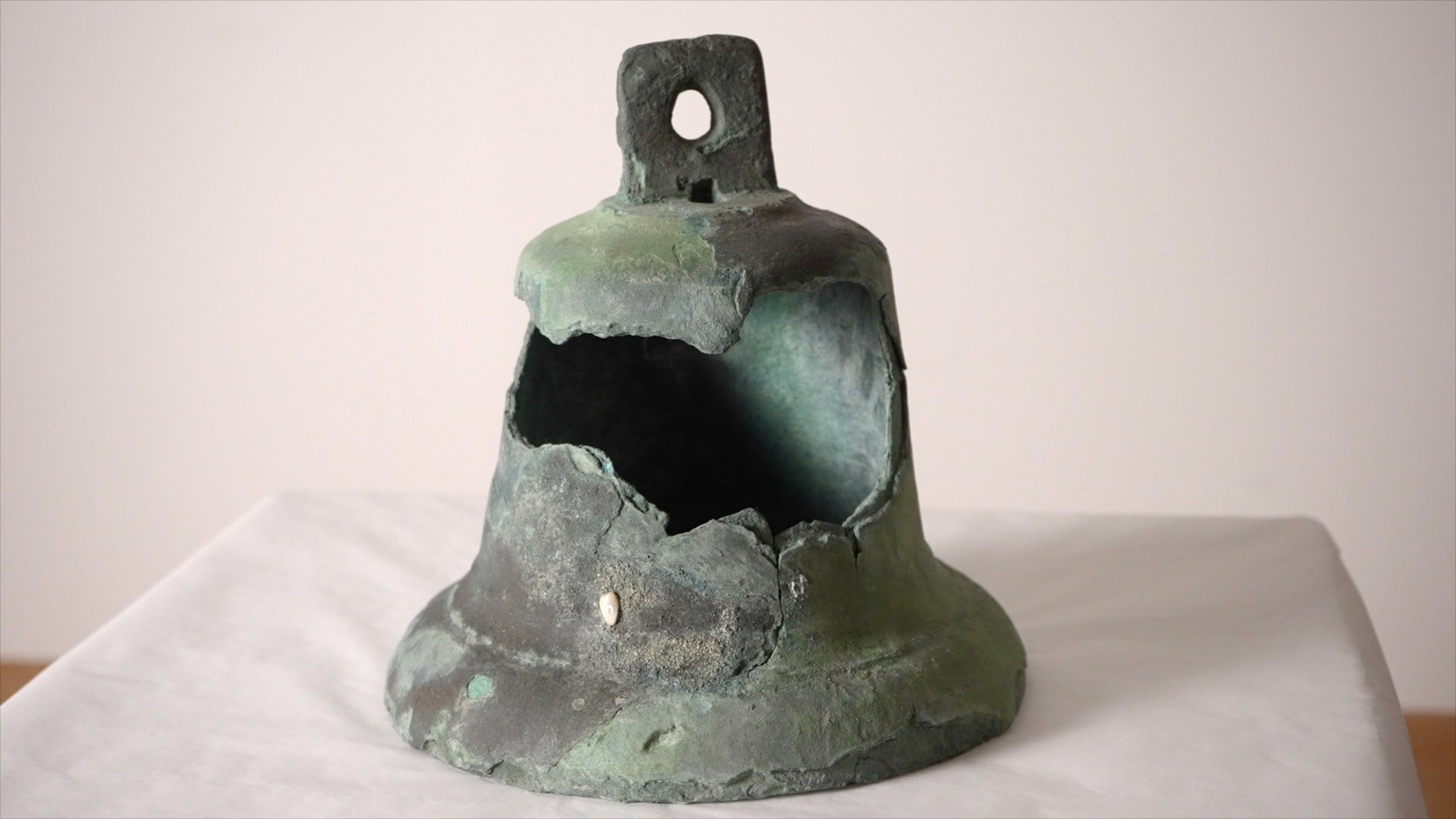 Roberto Mazzara to Donate 5% of Proceeds from Santa Maria Bell Auction to the American Cancer Society