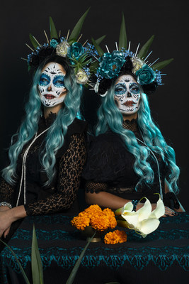 Mariana McGrath y Andrea Ortega Costigan de Salt Spell Beauty por la campaña del Día de los Muertos, auspiciada por Tequila el Jimador