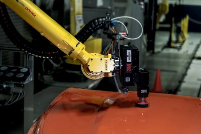 The 3M™ Finesse-it™ Robotic Paint Repair System works to correct paint defects to perfection.