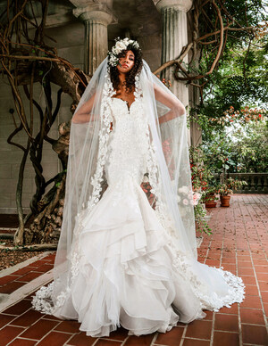 Aoki Lee Simmons Stars In Yumi Katsura Fall 2022 "Time To Celebrate" Bridal  Collection