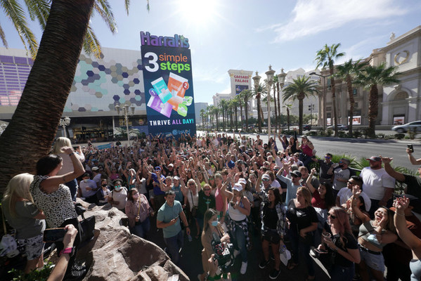 Thousands of Thrivers in attendance at four-day Vegas Palazzo getaway