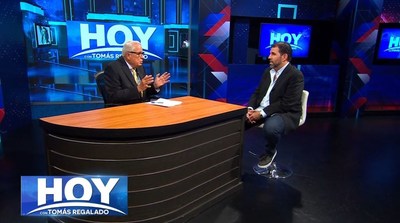 Tomás P. Regalado “MegaContento” llega con su estilo único y político a MegaTV con la nueva temporada de su exitoso programa “Hoy con Tomás Regalado”