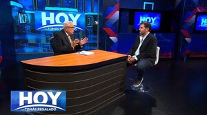 Tomás P. Regalado "MegaContento" llega con su estilo único y político a MegaTV con la nueva temporada de su exitoso programa "Hoy con Tomás Regalado"