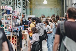 Un marché des Fêtes au profit du Phare, Enfants et Familles