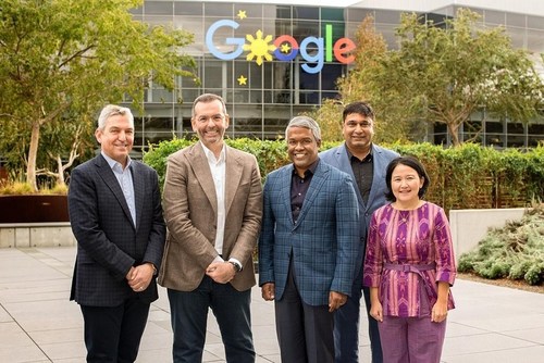 Caption (from left): In Google headquarters this week to formalize the strategic partnership were Rob Enslin, President, Google Cloud; Ahmad Al-Neama, President Director and CEO, Indosat Ooredoo; Thomas Kurian, CEO, Google Cloud; Vikram Sinha, Director and COO, Indosat Ooredoo; Megawaty Khie, Country Director, Google Cloud Indonesia.