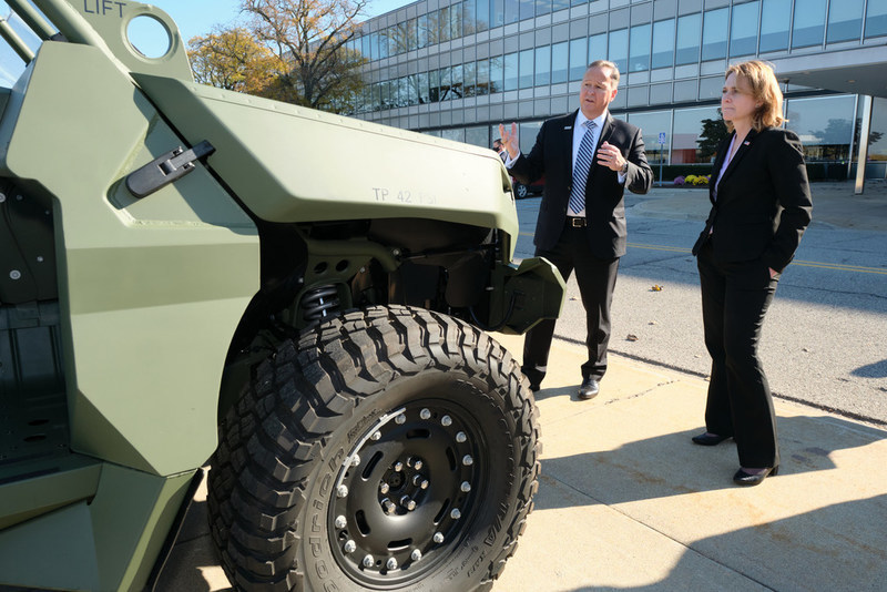 GM Defense President Steve duMont talks with U.S. Deputy Secretary of Defense Kathleen Hicks Monday, November 8, 2021 at the General Motors Warren Technical Center in Warren, Michigan. Secretary Hicks was visiting the facility to see how GM’s defense and government-facing business will support the Department of Defense become a more electric, more autonomous and more connected organization now and into the future. (Photo by Steve Fecht for GM Defense)