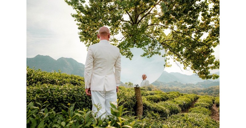 Contemporary Artist Zhang Huan Enters NFT Metaverse with EchoX. His first-ever NFT Art project invites participants to complete the work exhibited at the Hermitage. Contemporary Artist Zhang Huan Enters NFT Metaverse with EchoX. His first-ever NFT Art project invites participants to complete the work exhibited at the Hermitage.