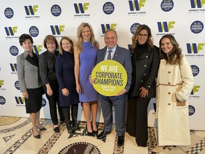 Big Lots board members (from left to right) Nancy A. Reardon, Marla C. Gottschalk, Cynthia T. Jamison, Wendy L. Schoppert, Bruce Thorn, Kim A. Newton, and Sandra Campos represented Big Lots at the Women’s Forum of New York’s 2021 Breakfast of Corporate Champions.
