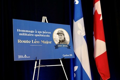 La rplique du panneau publicitaire affich aux abords de la route Lo-Major pour souligner la dsignation (Groupe CNW/Commission de toponymie)