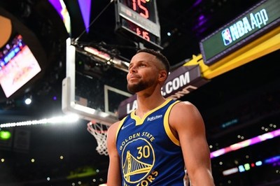 Stephen Curry Shoots for a Purpose-Driven Athletic Apparel Brand