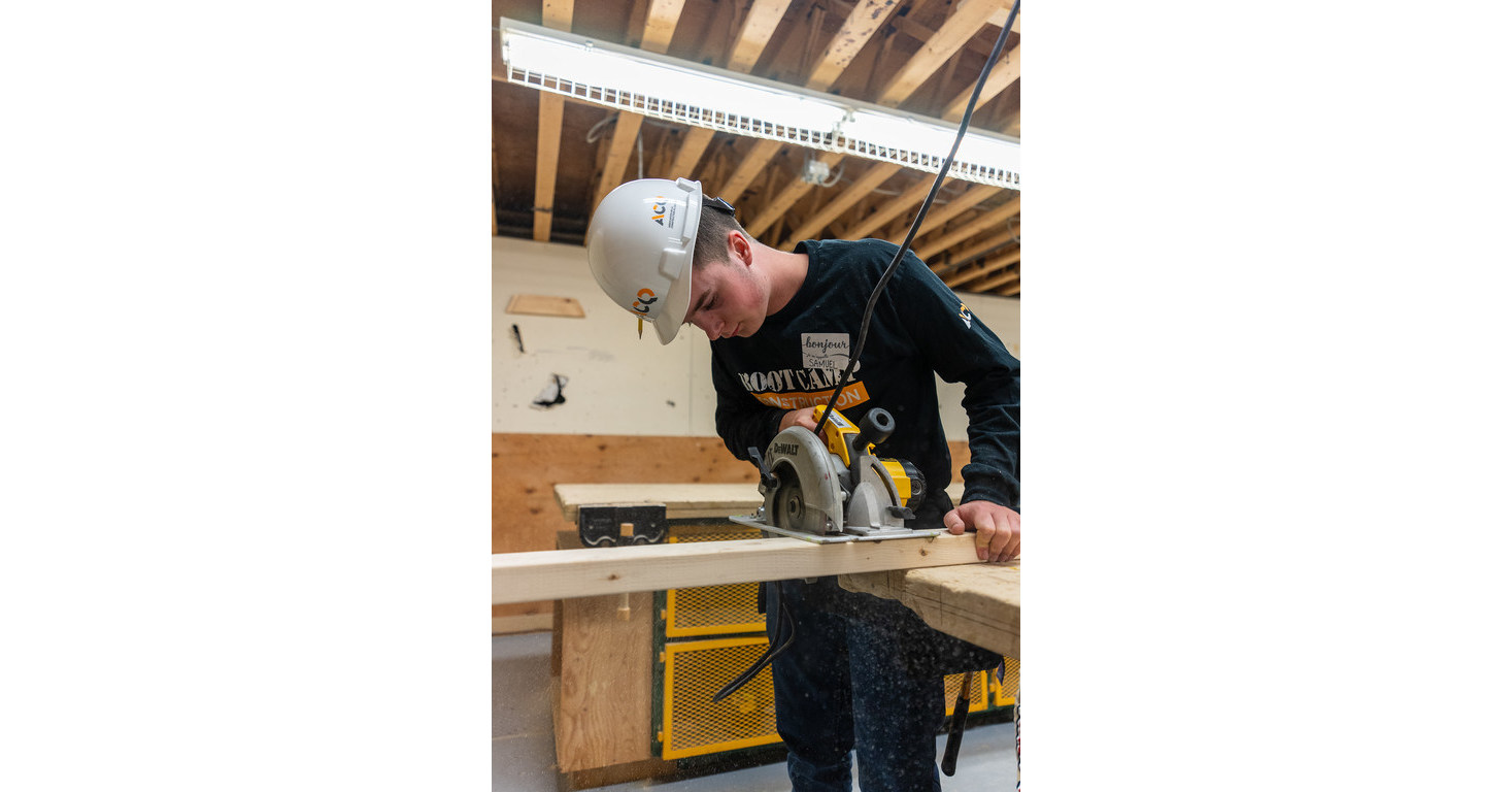 Un Boot Camp Construction pour familiariser les jeunes et moins jeunes avec les métiers de la