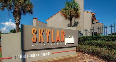 A partnership of Better World Holdings and Crown Capital Ventures has acquired Skylar Pointe Apartments in Houston for $49.1 million