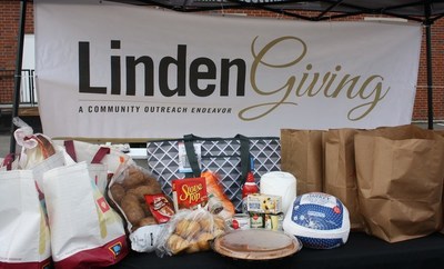 Lindenwood's community outreach endeavor, LindenGiving, provides 100 thanksgiving meals to local St. Charles families.