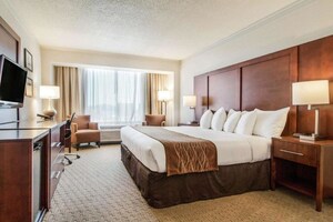 Comfort Inn by the Bay, San Francisco Announces Partnership with Tradewater to Offset the Hotel's Carbon Footprint and Establishes Program Enabling Guests to Do the Same for Their Travel to the San Francisco Bay Area