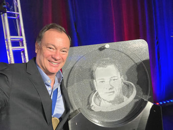 Astronaut Michael López-Alegría Inducted into the Prestigious United States Astronaut Hall of Fame® Tweets first-ever Astronaut Hall of Fame® "Astronaut Double Selfie" from Event in Ceremony Highlight (Photo: Michael López-Alegría Twitter @CommanderMLA)